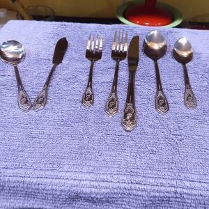 Elegant Silver Cutlery Set Engrave(P)